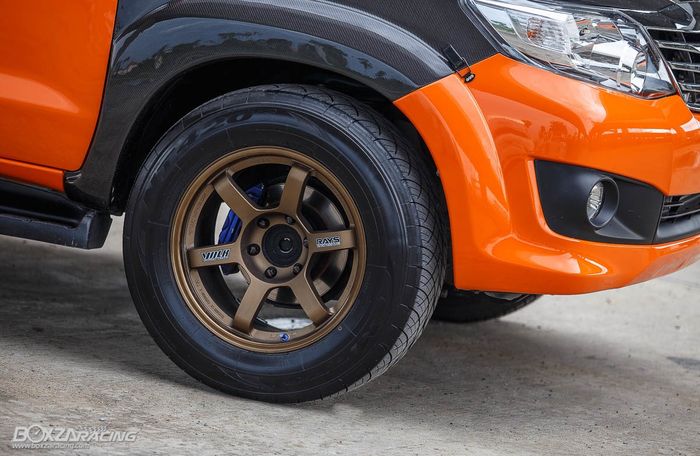 Pakai pelek Volks TE37 jadi makin oke