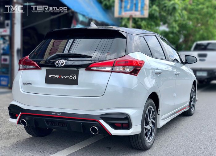 Tampilan belakang modifikasi Toyota Yaris facelift tampil sporty meski minimalis