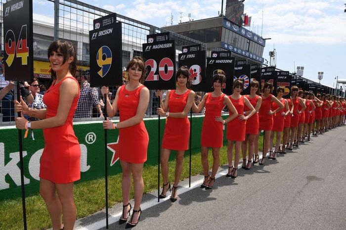 Keberadaan grid girls di balap F1 dianggap ketinggalan zaman