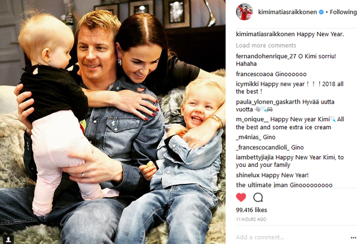 Beginilah suasana romantis pembalap Ferrari Kimi Raikkonen dan keluarganya di akhir tahun 2017