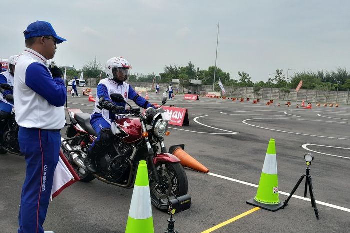 Astra Honda Safety Riding Instructor Competition (AH-SRIC)