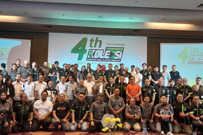 Anniversary 4th Komunitas Mobil Elektrik Indonesia