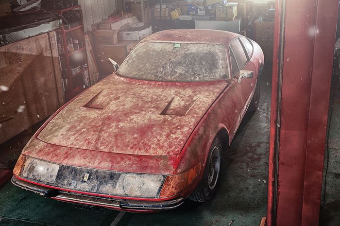 Ferrari 365 GTB/4 Daytona yang ditemukan di Jepang