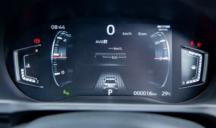 Interface digital di New Mitsubishi Pajero Sport bisa diubah sesuai dengan selera