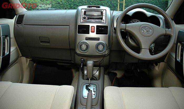 Dasbor Daihatsu Terios TS AT 2010