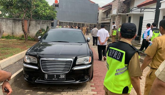 BPRD Jakarta datangi rumah pemilik mobil mewah yang menunggak pajak kendaraan