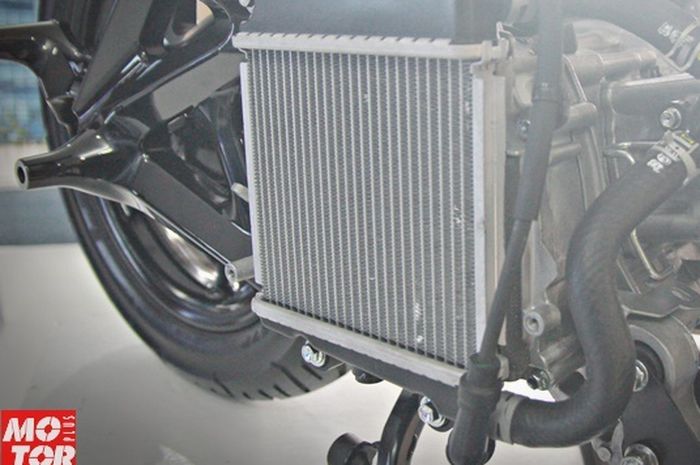 Ilustrasi radiator tanpa cover di skutik Yamaha