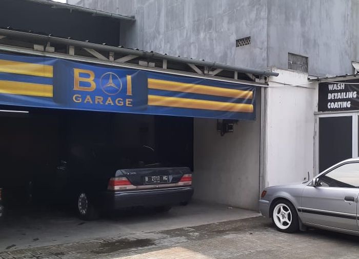 Mau restorasi Mercedes Benz bisa mampir ke bengkel Boi Garage ini sob