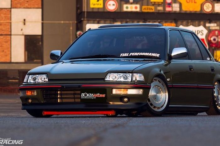 Modifikasi Honda Civic lawas 