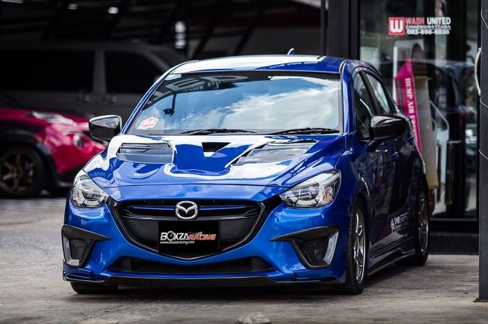 Modifikasi Mazda2 asal Thailand tampi kece bergaya street racing