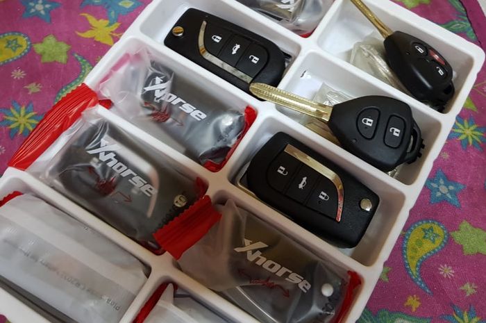 Beragam Jenis Kunci Kontak Mobil Flip Key