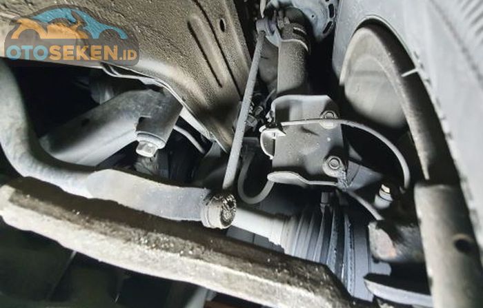 Ilustrasi link stabilizer Suzuki Ertiga Dreza 