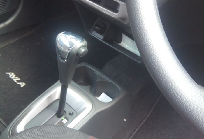 Harus sigap saat melihat jalur tanjakan. Cermati transmisi di posisi 3 atau 2 kalau diperlukan.