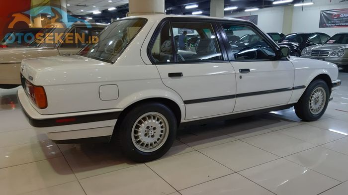 BMW M40 tahun 1991