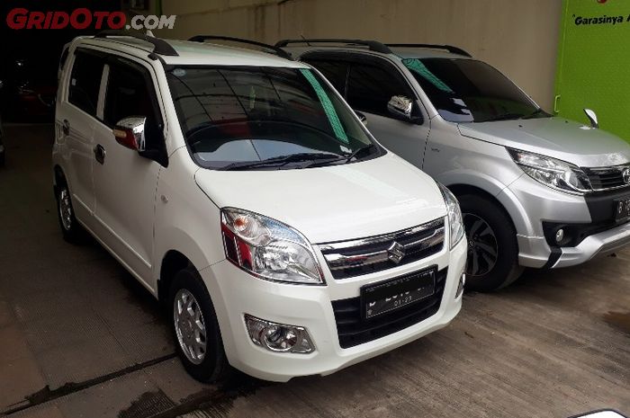 Ilustrasi Mobil Bekas Suzuki Karimun Wagon R 