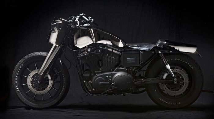 Harley-Davidson Sportster 1200 &ldquo;Mulo/Bueno&rdquo; besutan El Solitario