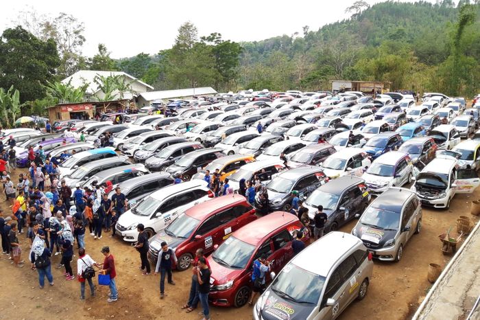 Gathering Mobilio Indonesia di Ponorogo