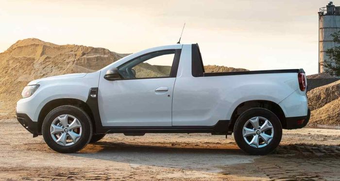 Renault Duster pikap pakai pelek model palang ukuran 16 inci