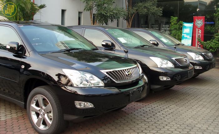 Toyota Harrier AIRS 2003 - 2008