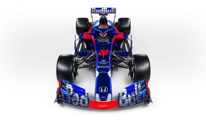 Mobil F1 tim Scuderia Toro Rosso STR13 yang digunakan di musim 2018