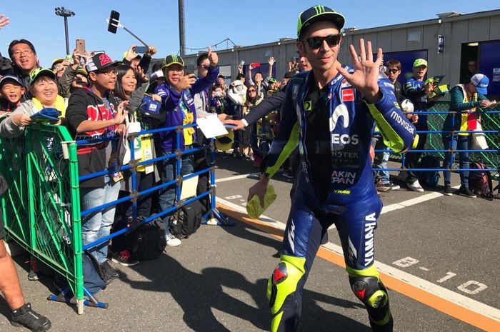 Valentino Rossi menyapa fans jelang raceday MotoGP Jepang, (21/10/2018)