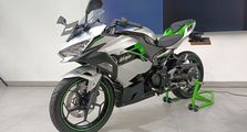 Kawasaki Ninja E-1 Tahun 2026: Sekarang Dibanderol Segini