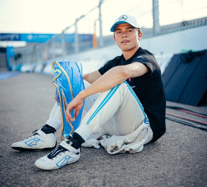 Meskipun finish kedelapan di Berlin ePrix, Nyck de Vries tampil sebagai juara dunia Formula E 2020-2021