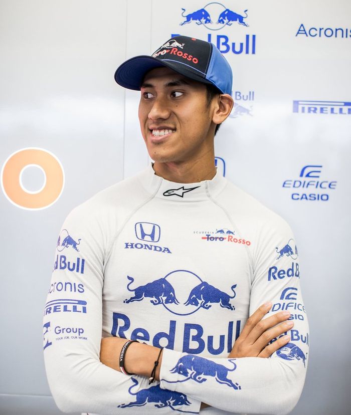 Sean Gelael jadi bagian dari tim F1 Toro Rosso ketika menjalani tes di Abu Dhabi 2018