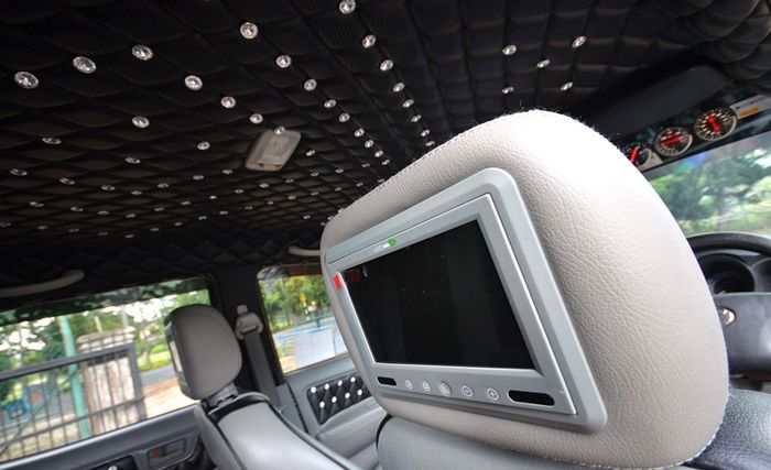 Kabin Toyota Hilux ini Dibuat Mewah, Isi Bak Belakang 