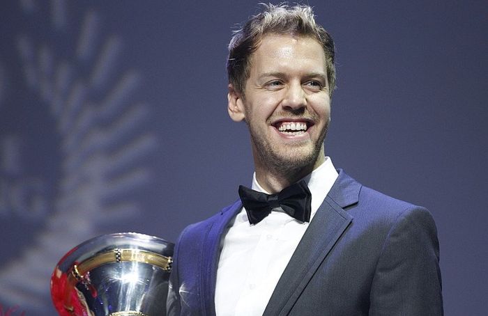 Sebastian Vettel saat acara FIA Hall of Fame. Juara dunia F1 empat  kali ini kurang tertarik pada balap Formula E