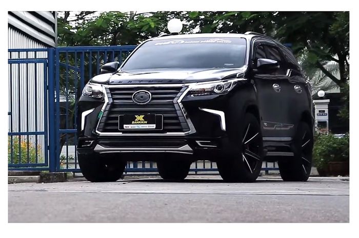  Toyota Fortuner Tambah Mewah Pakai Body Kit Modellista dan 