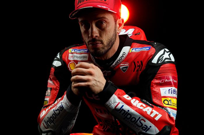 Setelah sukses menjalani ooerasi tulang selangka kiri, Andrea Dovizioso sudah kembali berlatih agar pulih 100 persen saat MotoGP 2020 dimulai