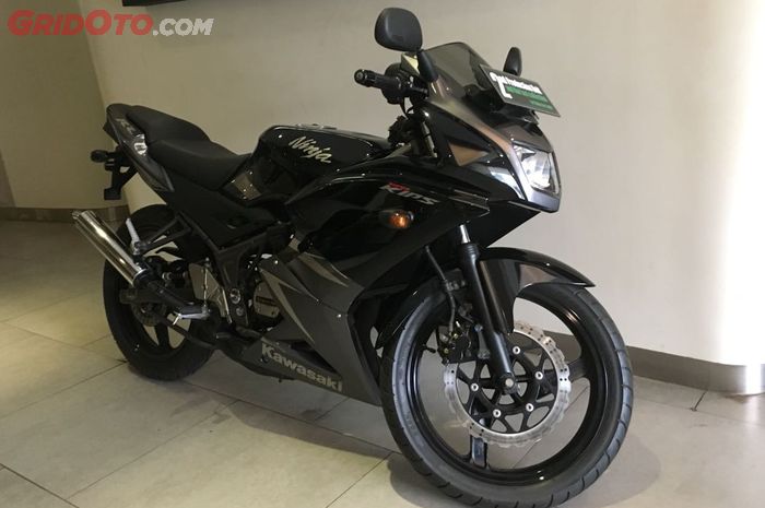 Kawasaki Ninja 150 RR 