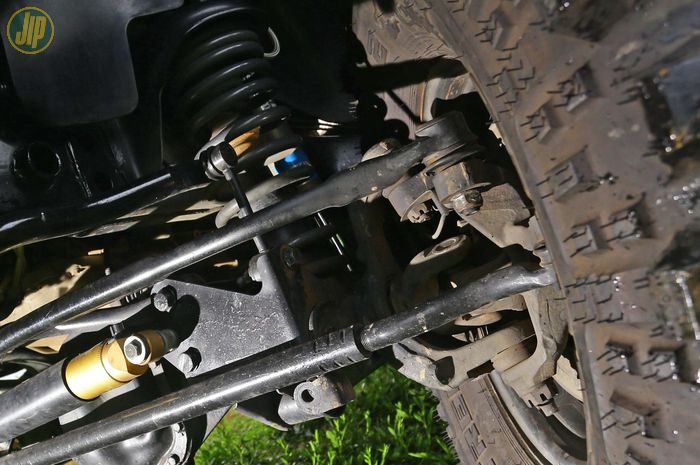 Cek Tie Rod Dan Balljoint 4x4 Dan UV