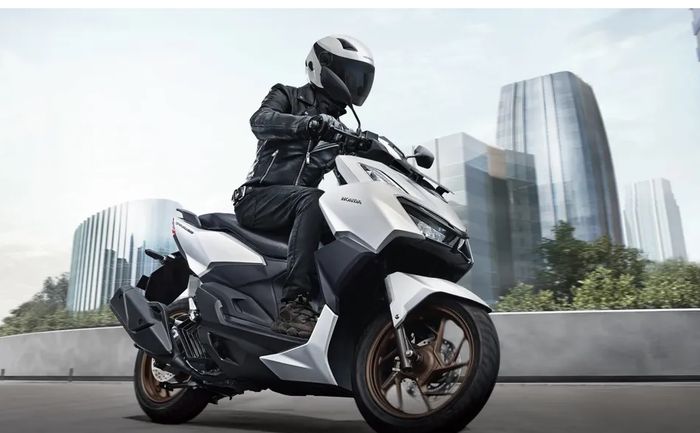 Harga Honda Vario 160 semua tipe sudah naik segini pada Januari 2023. 