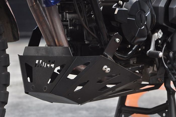 Skid plate, lindungi sisi bawah mesin