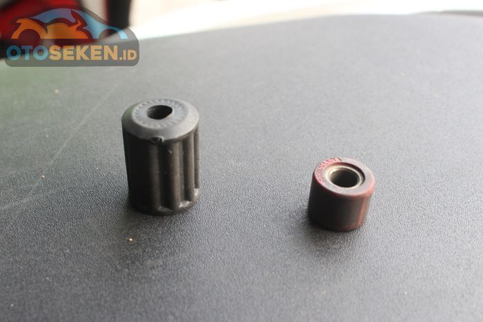 Karet bekas bandul setang dan roller CVT Yamaha Mio