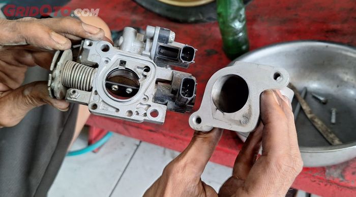 Throttle body kotor bikin tarikan Honda Vario 150 berat 