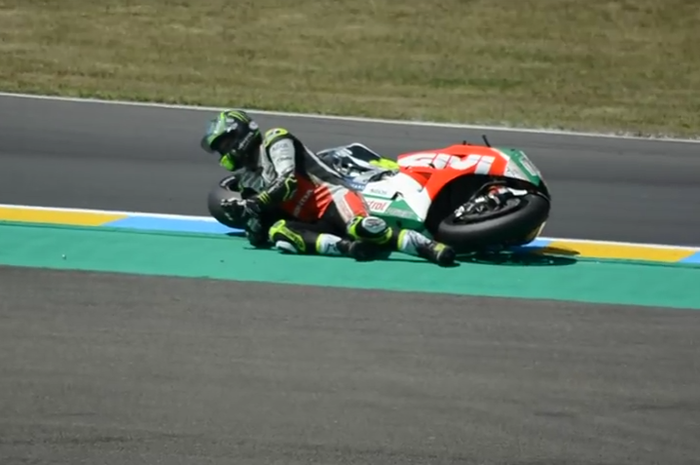 Cal Crutchlow berada di posisi 13 tercepat saat kecelakaan dalam menjalani kualifikasi pertama MotoGP Perancis