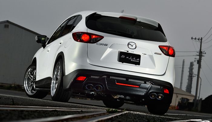 Modifikasi Mazda CX-5 hasil garapan Admiration, Jepang