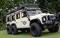 Gokil, Land Rover Defender Dimodif Beroda 6 Cuma Buat Promosi Restoran
