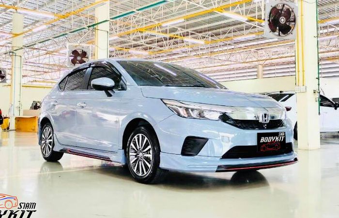 Modifikasi Honda City Hatchback hasil garapan Siam Bodykit, Thailand