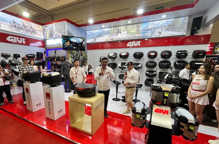 Berbagai macam program dihadirkan dengan banyak brand pendukung sepeda motor