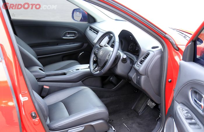 Interior Honda HR-V E Special Edition terasa semakin mewah layaknya tipe Prestige