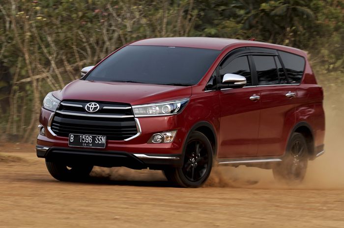 Ilustrasi Toyota Kijang Innova Reborn