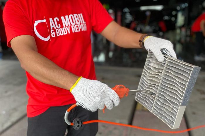 Pembersihan filter AC
