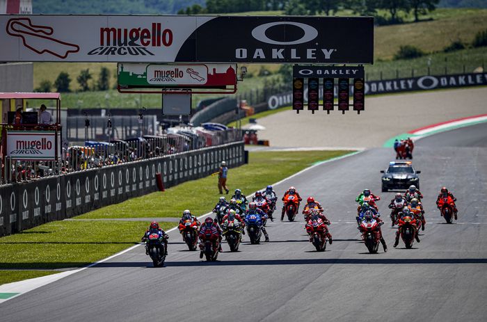 MotoGP Italia 2021 berlangsung sengit sejak start hinga finish