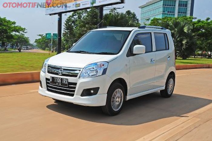 Ilustrasi Suzuki Karimun Wagon R.