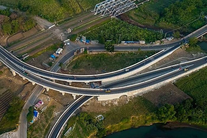 Kementerian PUPR melalui Ditjen Bina Marga akan bangun Jalan Nasional sepanjang 422,35 Kilometer tahun ini.