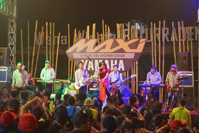 Maxi Yamaha Day Satukan Keluarga Besar Komunitas Maxi